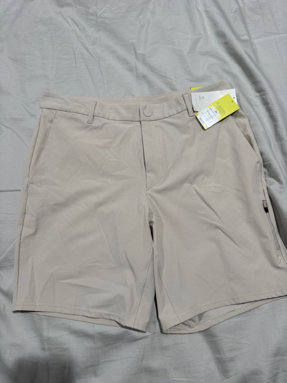 all in motion Men's Shorts in Beige